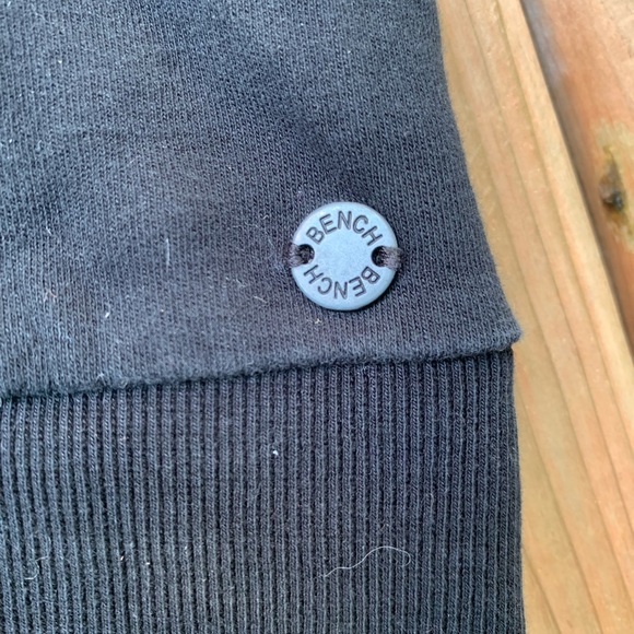 Bench Retro Pullover (XL) - Picture 5 of 8